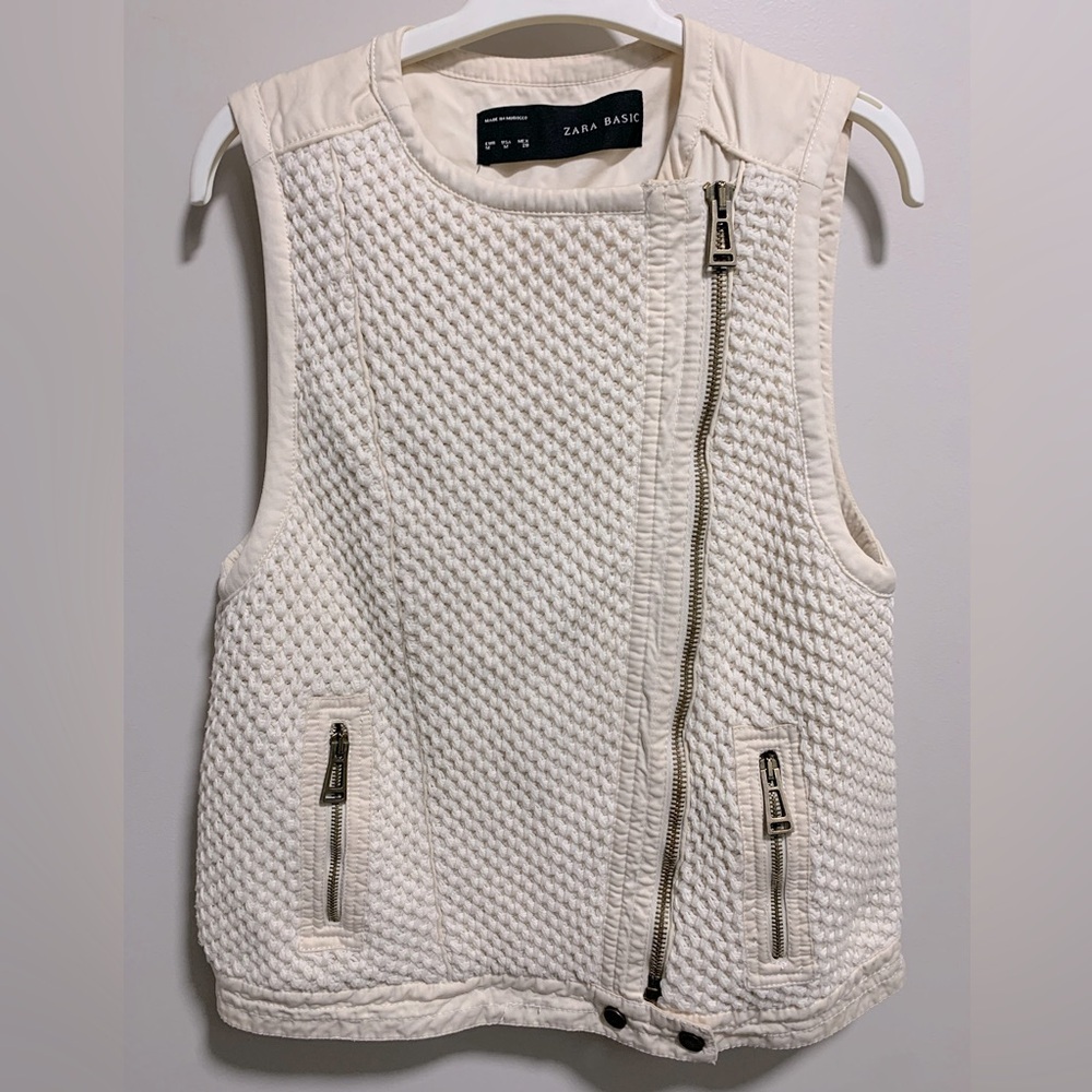 ZARA Basic Cable Knit Vest